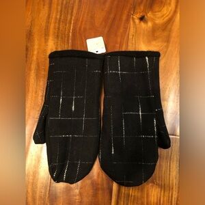 Women’s Handmade Mittens